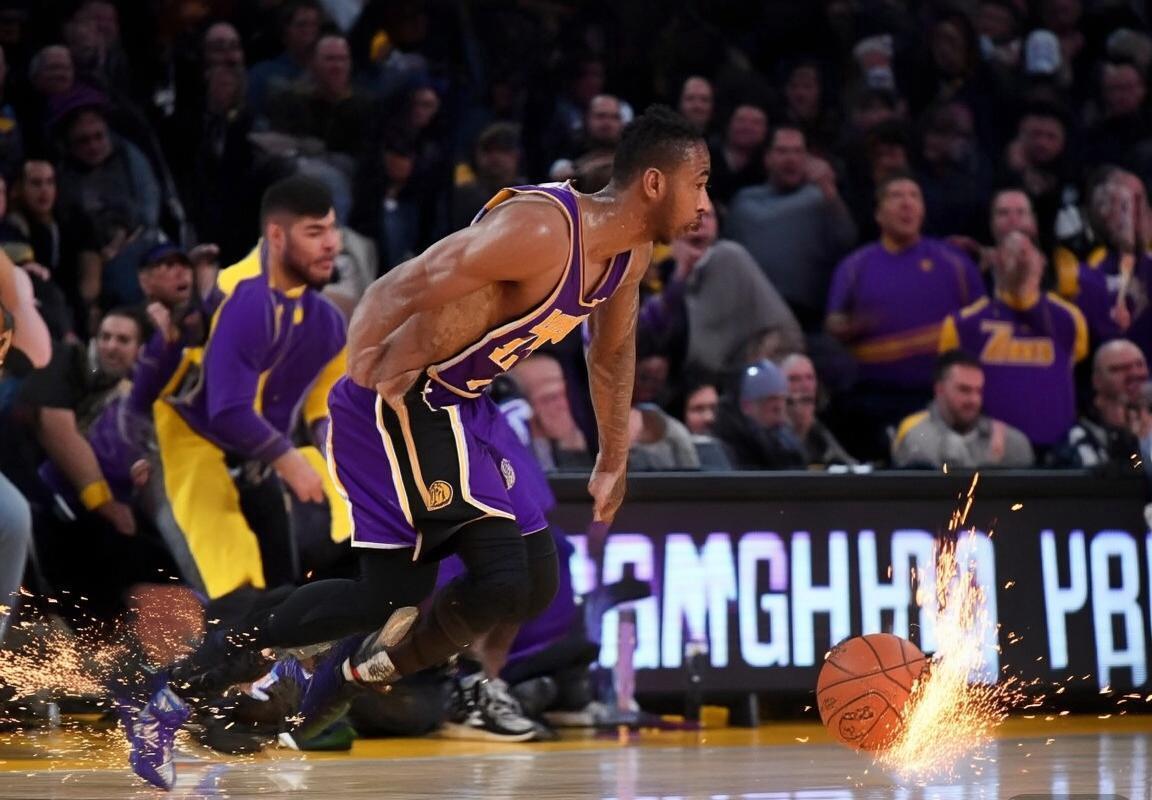 2018湖人VS灰熊：新星崛起与重建之路对决(图1)